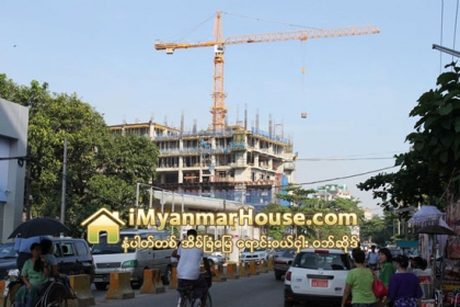 ေငြေၾကးအခက္အခဲေၾကာင့္ ကန္ထ႐ိုက္တာမ်ား အခန္းအေပါင္ထားၿပီး လုပ္ငန္းလည္ပတ္ေနရဟုဆုိ - Property News in Myanmar from iMyanmarHouse.com