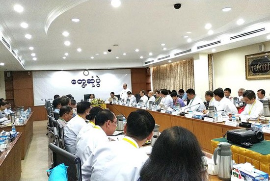 ေျမအသုံးျပဳမႈႏွင့္ပတ္သက္ၿပီး ရွိေနသည့္ျပႆနာမ်ားစြာကို ေျဖရွင္းနိုင္ေရး Land Bank တစ္ခု ထူေထာင္နိုင္ရန္ ႀကိဳးပမ္းေနေၾကာင္း ျပည္ေထာင္စုဝန္ႀကီးဦးေသာင္းထြန္း ေျပာၾကား - Property News in Myanmar from iMyanmarHouse.com