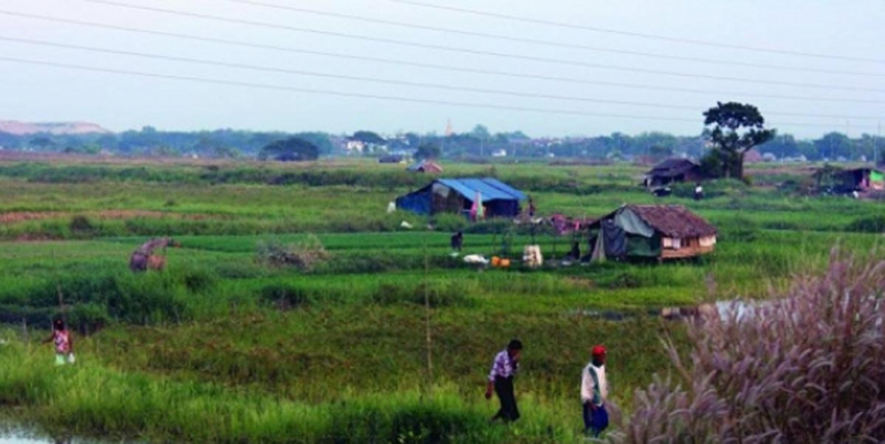 ဒကၡိဏသီရိၿမိဳ႕ရွိ ၈၀ ပတ္လည္ ေျမကြက္(၁၉၇)ကြက္ကို ဝယ္ယူခြင့္ ေလၽွာက္ထားသူ(၃၂၇)ဦး၏ရွိၿပီး ယခုလ ၁၀ ရက္တြင္မဲေဖာက္ ေနရာ ခ်ထားမည္ - Property News in Myanmar from iMyanmarHouse.com