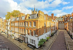 Inside the £5M former London home of the BBC's founding father Lord Reith that's up for sale