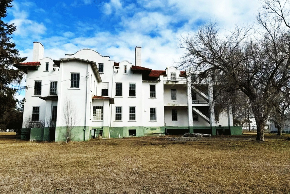 Historic Montana hospital hits the market for just $10 — but potential buyers face this huge obstacle - Property News in Myanmar from iMyanmarHouse.com