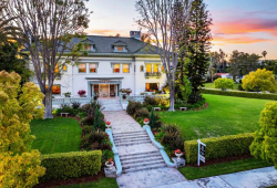 Muhammad Ali’s Knockout Former Los Angeles Mansion Is Going to Auction