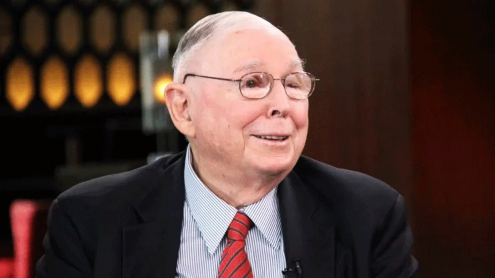 Charlie Munger Lived In The Same House For 70 Years — He Watched Rich Friends Buy Fancy Homes And Become 'Less Happy, Not Happier' - Property News in Myanmar from iMyanmarHouse.com