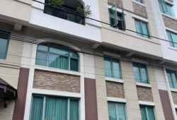 JL Inya Residence တွင် အခန်းငှားရန်ရှိသည်