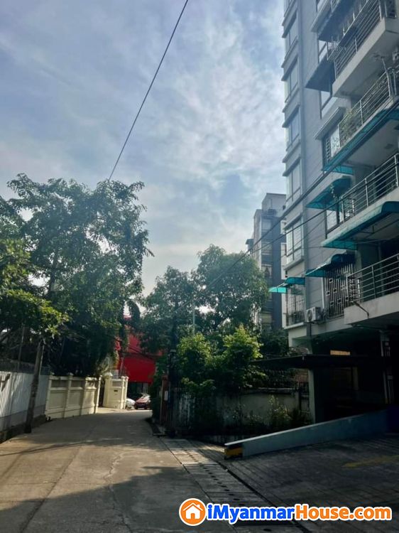 ✨Khine Shwe Ye Penthouse For sale✨ - ရောင်းရန် - လှိုင် (Hlaing) - ရန်ကုန်တိုင်းဒေသကြီး (Yangon Region) - 4,200 သိန်း (ကျပ်) - S-10988295 | iMyanmarHouse.com
