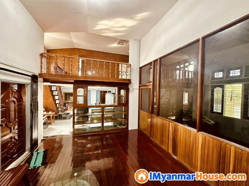 ရွှေပြည်သာမြို့ရှိ ထောင့်ကွက် တစ်ထပ်ခွဲတိုက် ရှယ်အသန့်လေး ရောင်းမည်။ - ရောင်းရန် - ရွှေပြည်သာ (Shwepyithar) - ရန်ကုန်တိုင်းဒေသကြီး (Yangon Region) - 2,410 သိန်း (ကျပ်) - S-11392028 | iMyanmarHouse.com