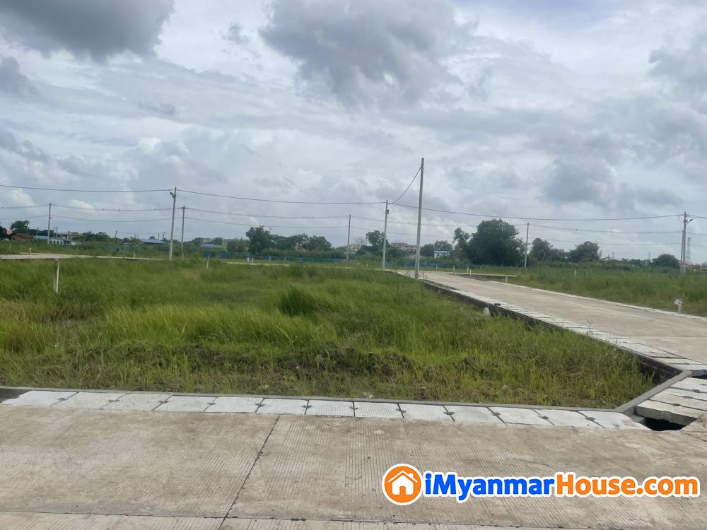 ဈေးတန်တန်လေးနှင့် ပုံမှန်ဈေးထက် Discount လေးချထားတဲ့အပြင် ခွဲစိတ်ဂရန်လည်းကျထားပြီး ပိုင်ဆိုင်မှုခိုင်မာသည့် ရွှေပေါက်ကံဗီလာအတွင်းကရှားပါးဒေါင့်ကွက်လေးရောင်းရန်ရှိသည်🔸 - ရောင်းရန် - မြောက်ဥက္ကလာပ (North Okkalapa) - ရန်ကုန်တိုင်းဒေသကြီး (Yangon Region) - 0 သိန်း (ကျပ်) - S-12413081 | iMyanmarHouse.com