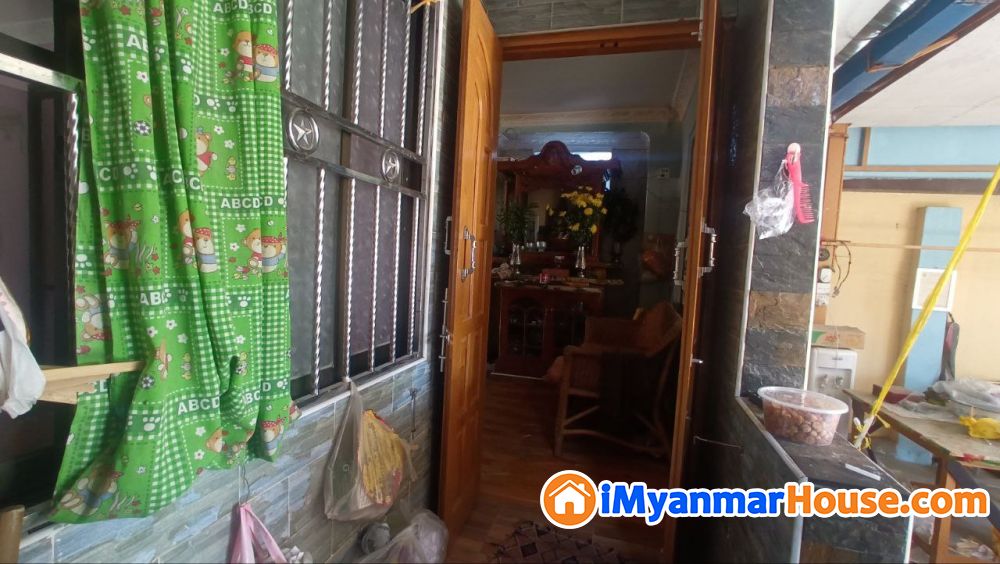 မန္တလေးမြို့ရဲ့ အချက်ချာကျတဲ့နေရာမှာရှိတဲ့ (နှစ်၆၀ ဂရမ်မြေ) နံကပ်-၁ ထပ်အိမ်လေး ရောင်းပါမယ်ဗျ - ရောင်းရန် - ချမ်းမြသာစည် (Chan Mya Thar Si) - မန္တလေးတိုင်းဒေသကြီး (Mandalay Region) - 6,500 သိန်း (ကျပ်) - S-12348844 | iMyanmarHouse.com