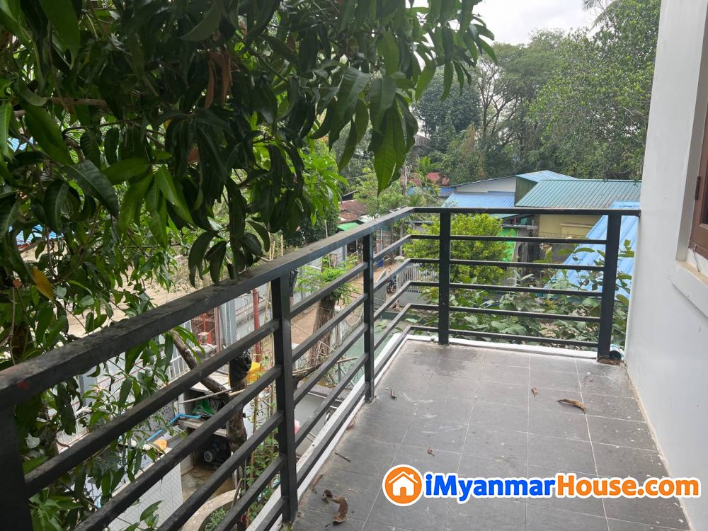 ဈေးလည်းတန်ပြီး ဝယ်ထားလို့မမှားတဲ့ သန်လျင်တံတားအနီး ၂ ထပ် RC ရောင်းရန်ရှိသည်။ - ရောင်းရန် - သံလျင် (Thanlyin) - ရန်ကုန်တိုင်းဒေသကြီး (Yangon Region) - 6,900 သိန်း (ကျပ်) - S-12429781 | iMyanmarHouse.com